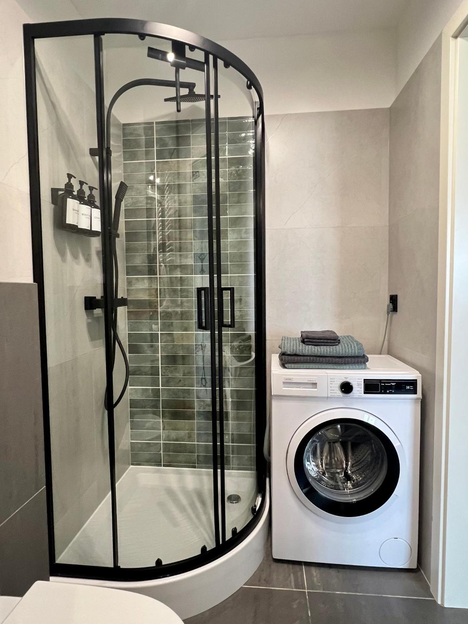 Przytulny 5 - Las, Self Check In, Dworzec Pkp Apartment Rzeszow