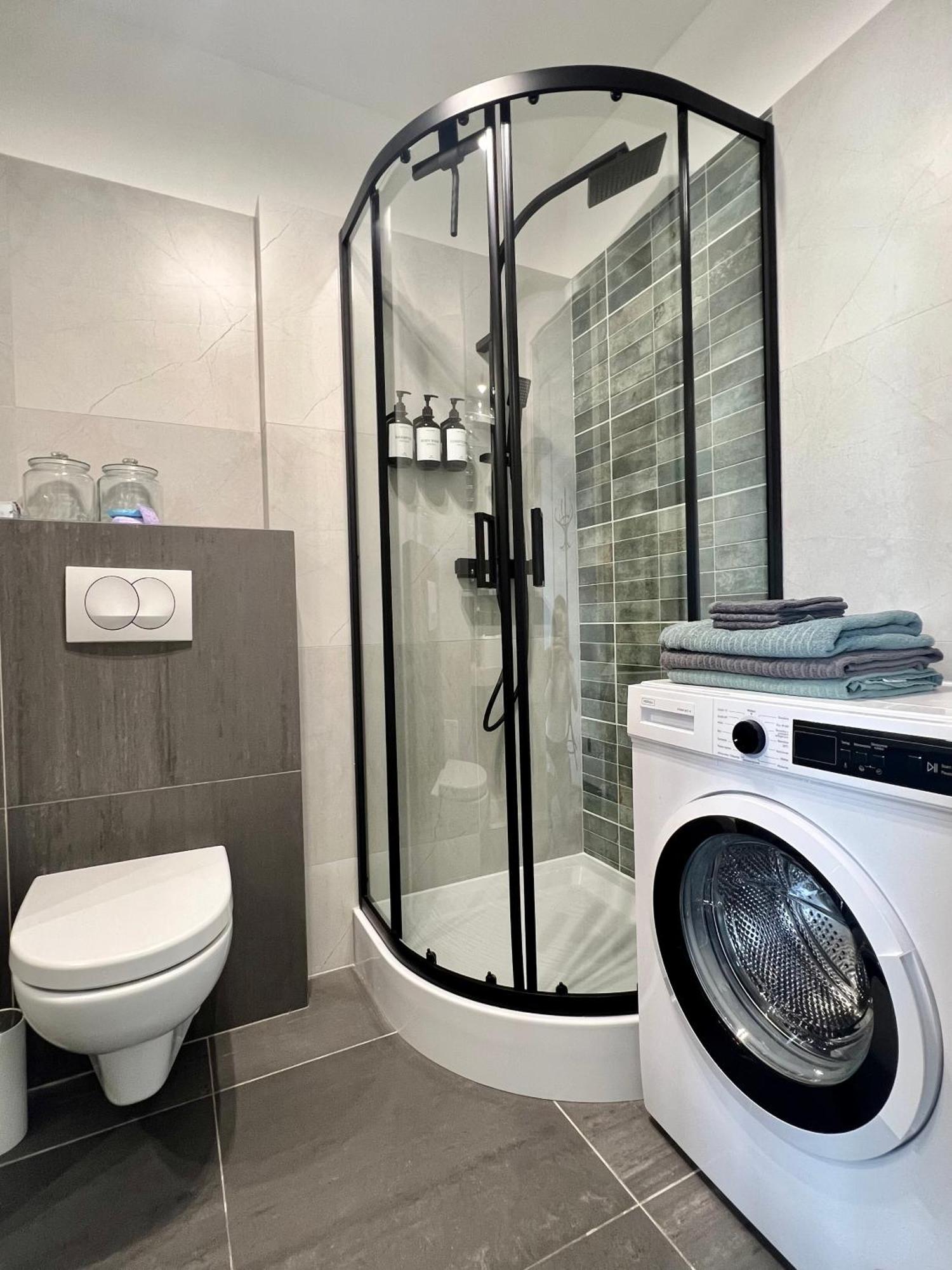 Apartment Przytulny 5 - Las, Self Check In, Dworzec Pkp *